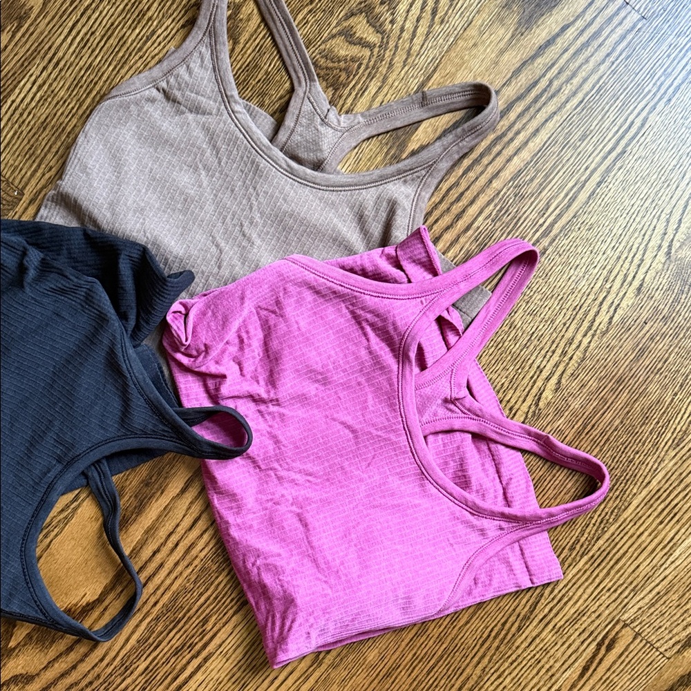 Lululemon ebb to street tank